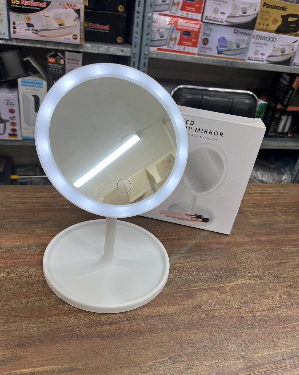 Rechargeable LED Makeup Mirror – Box Packing